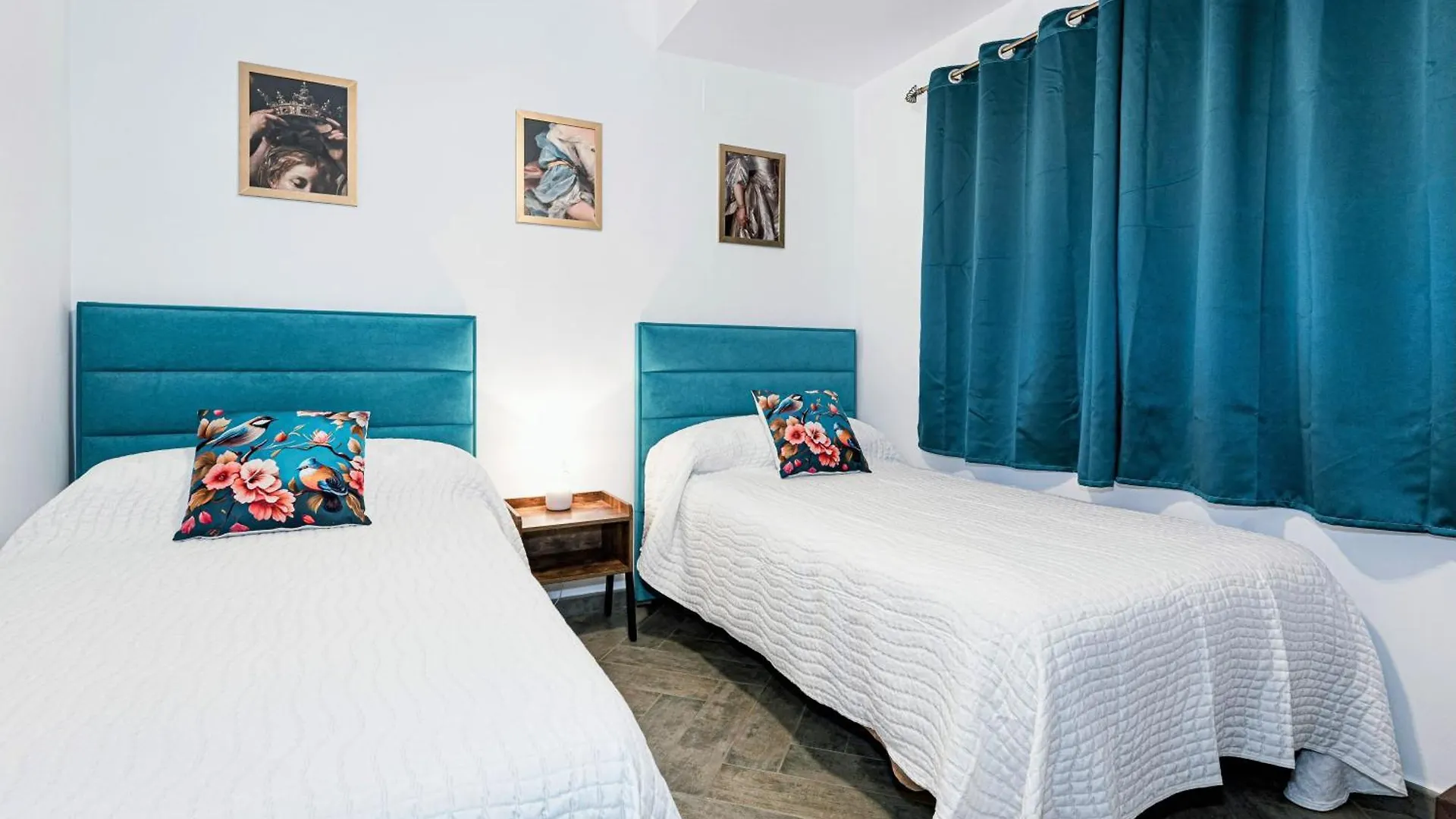 The Queen House Malaga Apartment